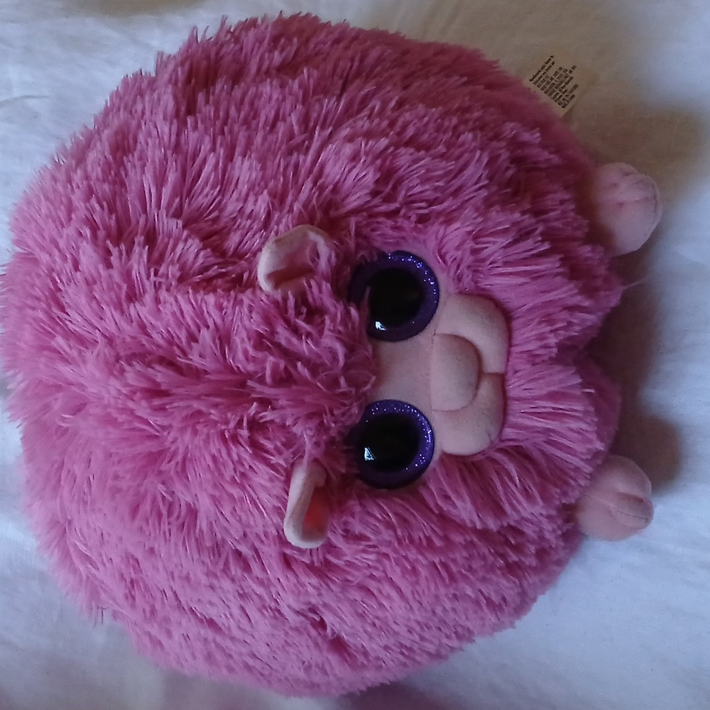 HARRY POTTER Wizarding World Pink "Pygmy Puff" Plush Animal Toy Glitter Eyes